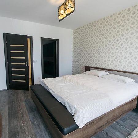 Luxury Hotel Riviera Kluż-Napoka Zewnętrze zdjęcie