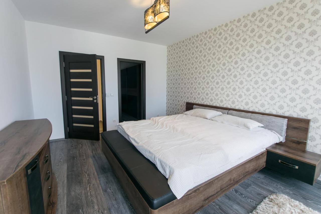 Luxury Hotel Riviera Kluż-Napoka Zewnętrze zdjęcie